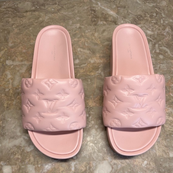 LOUIS VUITTON | Lambskin Embossed Monogram Jumbo Flatform Mule Sandals - Picture 2 of 8